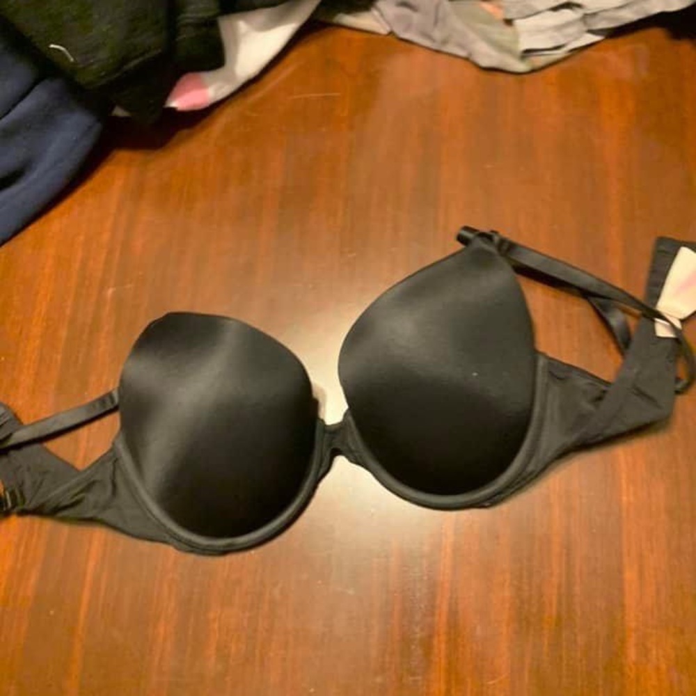 VS bras